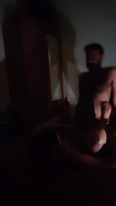 Hintli kız seks yapıyor