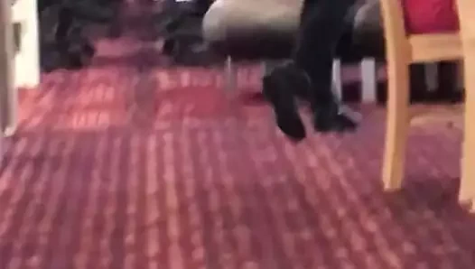 Kütüphanecinin büyük poposu