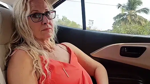 Sarışın Olgun Eş Yorgun Olsa da Seksten Hoşlanır