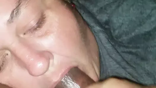 Beyaz civciv sarkık için mutlu