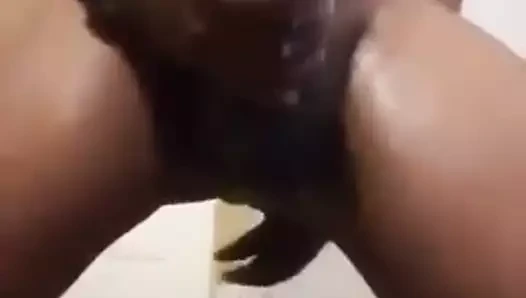 Büyük siyah yarak birden fazla boşalma