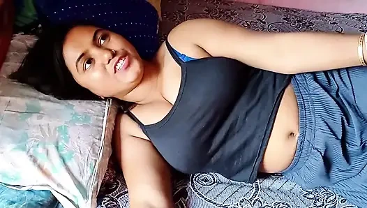 Desi Village girl tight pussy outdoor xxx video, Desi Village hot girl sex