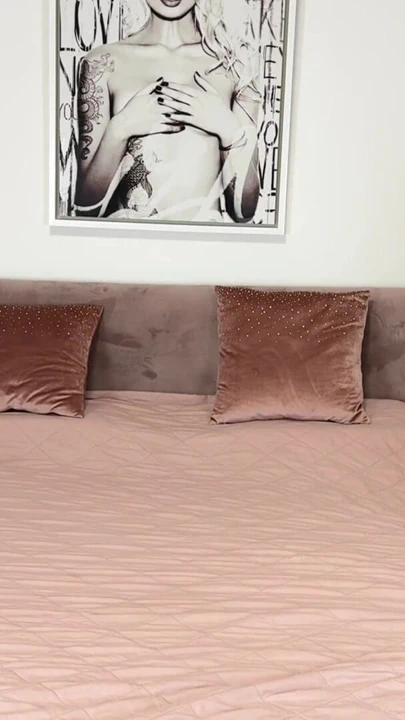 GERÇEK SAHNE ARKASı! Leo Casanova anal yıkımdan önce Dina Joy'un götünü hazırlıyor! | Klip 2