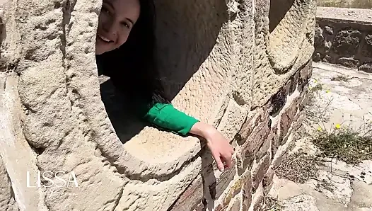Çift halka açık bir izleme noktasında riskli seks yapıyor