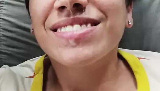 Yatakta şıplak yüze boşalma