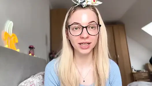 Onu 5329 dolardan ve yeni bir ysl çantasından boşalttim! (findom hikayesi)