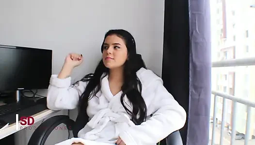 Üvey kız kardeşim tüm üniversiteye lezbiyen olmadığını gösteriyor - melaniec- İspanyolca porno