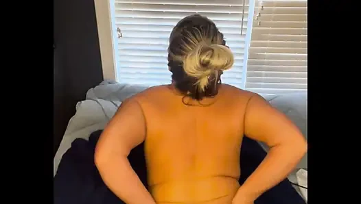 Tinder Flörtü Seks Oyuncaklarım Olmak Için Sikiliyor