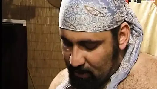 Milf gets ona kıllı kedi becerdin tarafından iki musluklar ve istiyor için almak horoz içinde ona göt sahne 01 itibaren movie il troione