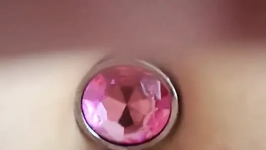 Amatör instal anal tıkaç ve sert sikişen büyük dudaklı amcık