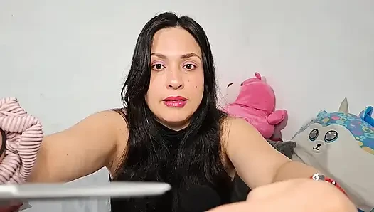 Asmr rol yapma kız arkadaşın saçını kesiyor
