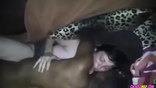 Aldatılan orta yaşlı seksi kadın - gavat orta yaşlı seksi kadın hepimiz gavat oyunu hakkındayız. Arkadaşlarım ve ben sert eş değiştirenleriz ve yenileriyle tanışmak isterim