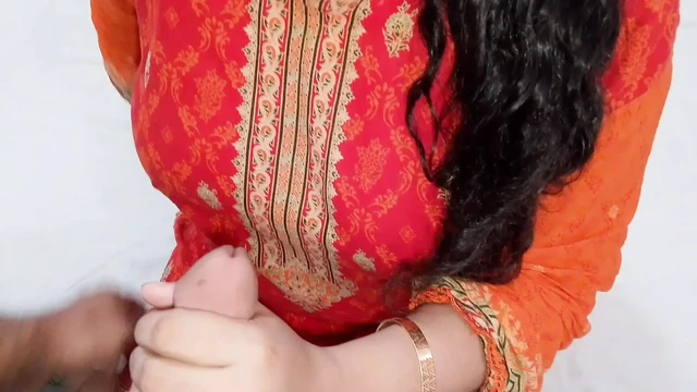 Секс с красивой индийской женой в отпуске