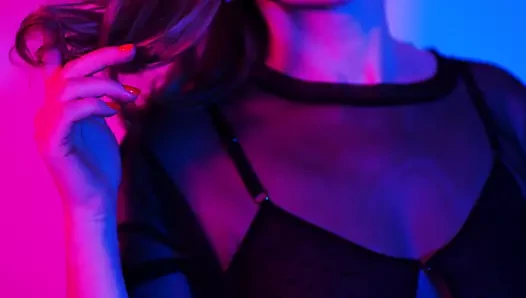 Epilasyon metresiniz tarafından gerçekleştirilen sıcak dans – Sugarnady