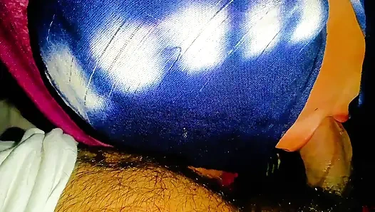 Orta yaşlı seksi kadın beni iyi hissettirdi