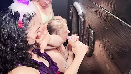 Willy Wanka ve cocklet fabrikası: oompa-loompas delikten geçiyor - cliff media