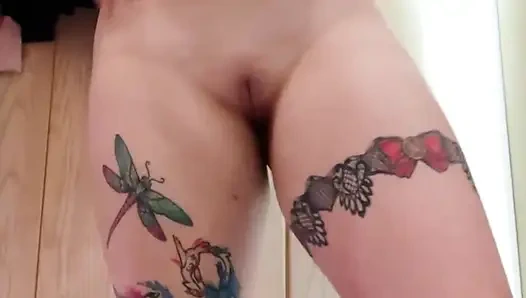 Howing My Body at a Dressing Room