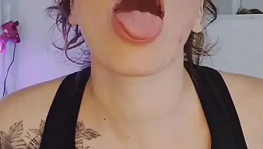 31 talimatı göğüslerime boşalıyor