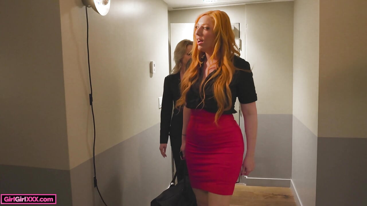 Cherry Kiss Lauren Phillips'e enerji patlaması yaşatıyor