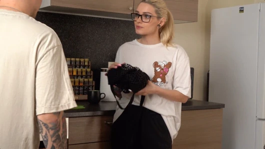 Köyün kuzeni, karısı işteyken seks yapmayı reddetmedi