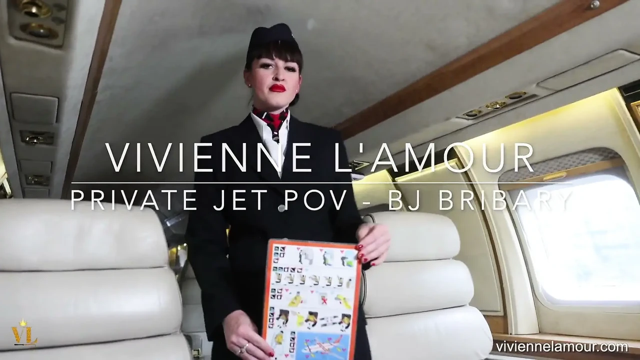 Vivienne L'amour - privat jet pov - de mită