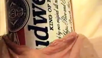 Bir budweiser bira kutusu kullanarak aşırı nesne yerleştirme