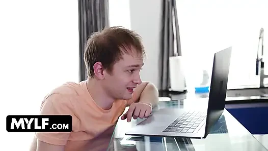 Üvey nine tabu ve anal öğretmen cathy e ve lilian stone'un yer aldığı tam film