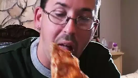 Büyük aygır gerçek tutkuyla sikikleri!!!