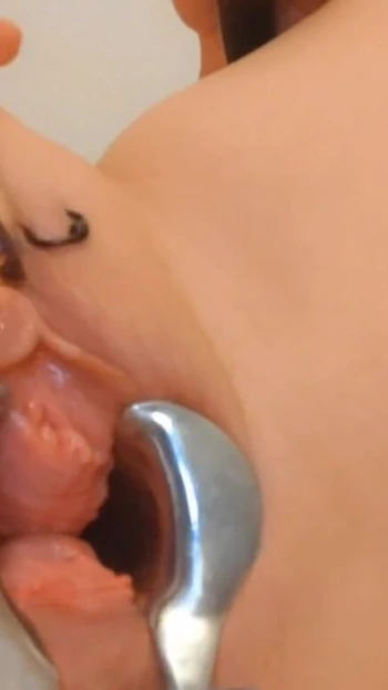 Обязательный для обмена момент из "Стимуляция ухолды немецкой нижней Sklavins!"