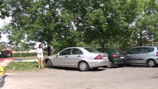 Üvey oğul üvey annesini becermek istiyor!