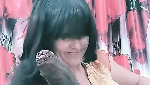 Masum üvey kız kardeşini seks için ikna ediyor