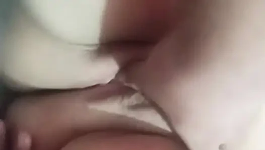 Dasi çok sert göt deliği sikiyor anal seks çok ateşli çok güzel vücut