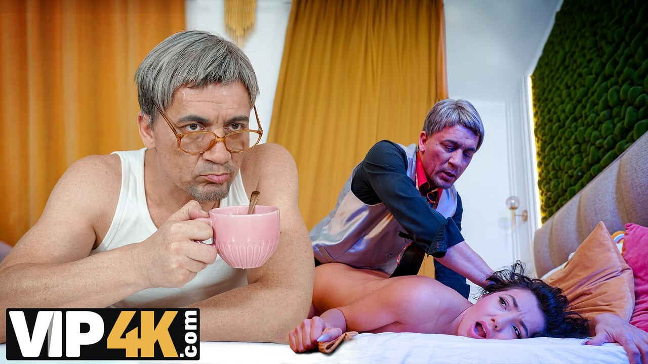 DADDY4K. Jennifer'ın kauçuk vücudu