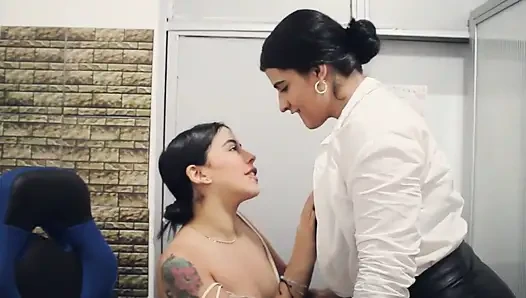 She Gets Caught Touching Herself In The Office And Her Boss Joins: Their Wet Pussies Are Fucked Until They Cum Together