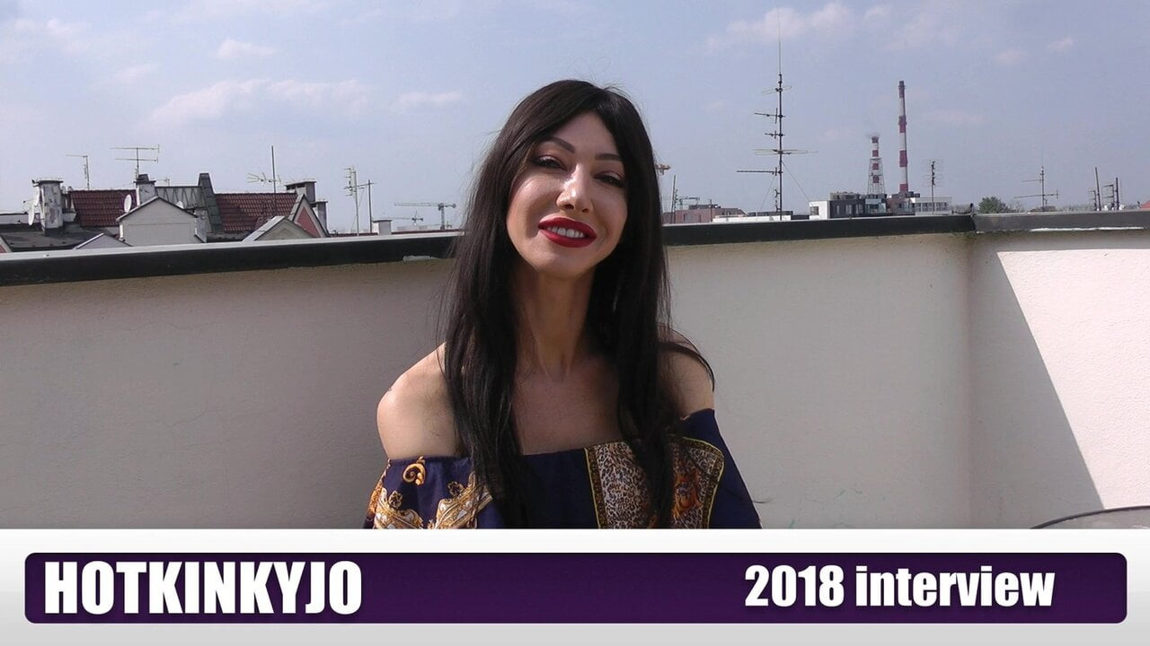 Hotkinkyjo röportajı (2018 ve yeniden düzenlenmiş 2021). resmi.