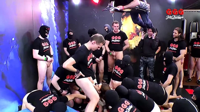 Ggg - Vahşi Bukkake Grup Seks Partisi Patlaması