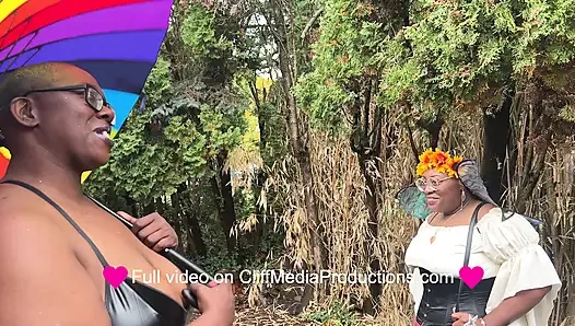 Kütüphane perisi lezbiyen foray - cliff media productions