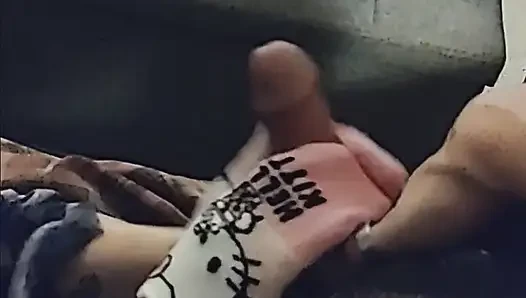 Seksi pokemon ayak bileği çorapla mastürbasyon çorapla ayakla muamele ve hello kitty çorapla mastürbasyon