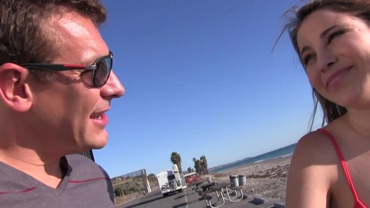 Bisiklet binicilik amatör sarışın seçilmiş yukarı için yüksek sesle inilti rv sikme