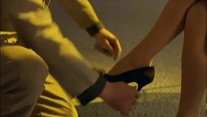 Kadın kunduracıda yelkenciye amını göster