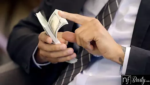 Nf busty- şanslı adam gece s7 için mükemmel vücut lena paul alır