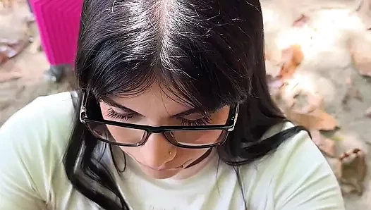 Yabancı açık havada beni sikiyor