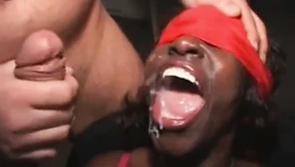 Siyah amatör kız arkadaş harika bukkake