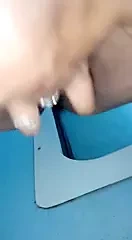 Desi yenge'nin kedi çalışan trene maruz kaldı