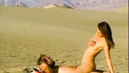 Binicilik - kumlu bir çöl bölgesinde harika sürüş