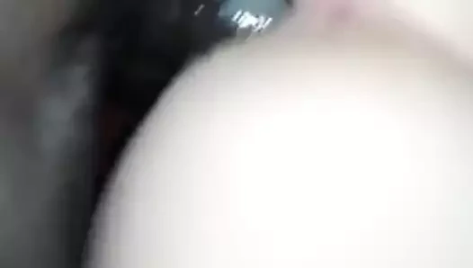 Büyük uzun siyah çük tatmin edici kremsi beyaz kedi iyi