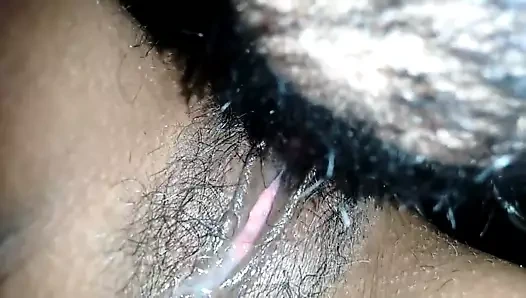 Penetran ona klitoris ve o boşalmak çok