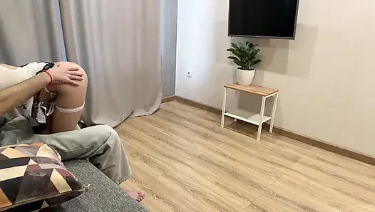 ODA SERVISI! Seksi hizmetçi
