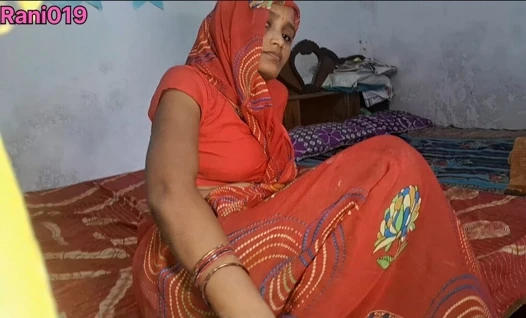 Indian desi hauswaif Rani bhabhi ki chudayi devar ne bhabhi ko ghodi bana ke choda