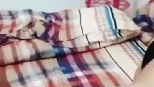 amatör Asya çift anal ve sütlü göğüsleri